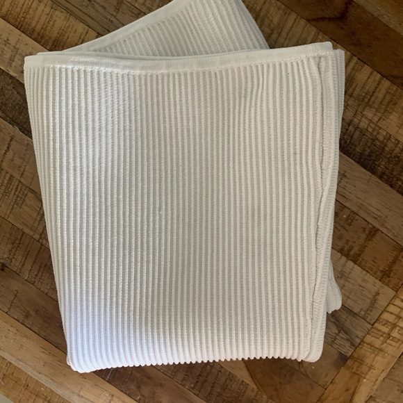 Babaton ribbed tube top - Picture 3 of 3